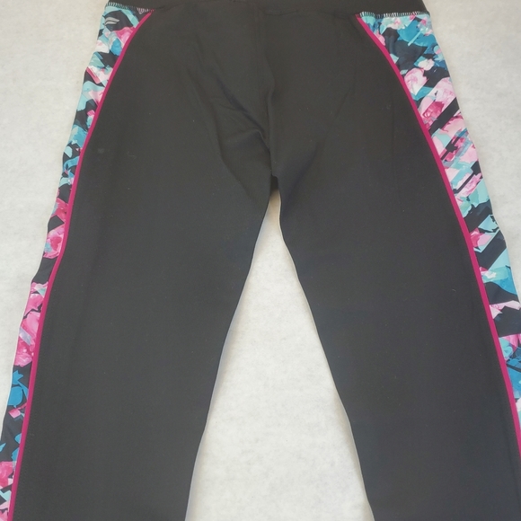Fabletics Women's Leggings - Picture 3 of 4